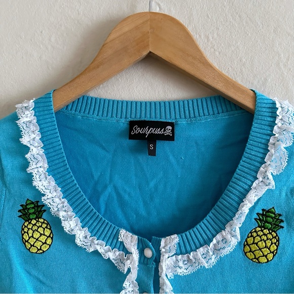 Sourpuss Clothing Pina Colada Bella Blue Crop Cardigan Size S - Picture 2 of 6